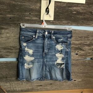 AMERICAN Eagle Size 2 Distressed Denim Skirt
